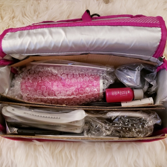 CHI Miss Universe travel hair styling kit - Picture 2 of 3